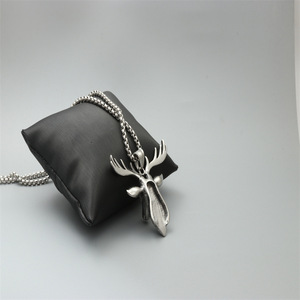 Collier avec pendentif tête de cerf en turquoise, en acier inoxydable, bijoux de mode unisexe, cadeau - Product Image 3