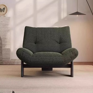 Poltrona Lounge di Lusso in Velluto, Design Elegante, Divano Confortevole di Alta Gamma per Soggiorno di Villa, Poltrona Singola Relax - Product Image 4