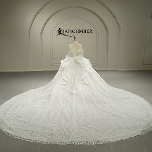 Vestido de Novia Largo Hasta el Suelo con Escote Corazón, Adornado con Flores, Lentejuelas y Encaje, Modelo GT26025, Estilo Moderno - Product Image 4