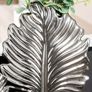 Jarrón de Cerámica Plateado Moderno, Modelo 'Monstera', para Mesa, L 11cm, W 37cm, H 45cm (Modelo 920947485) - Product Image 2