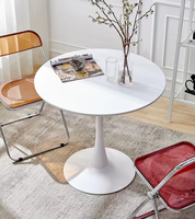 Table à manger écologique simple abordable pour les espaces familiaux et modernes