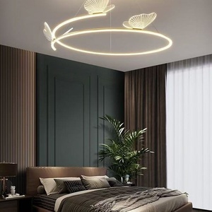 Lampada a Sospensione Moderna a Forma di Farfalla con Altezza Regolabile per Camera dei Bambini, LED ad Alto CRI 95, Struttura in Ferro e Acrilico, 60cm - Product Image 4