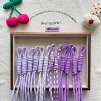 Lot de 57 couleurs – Sangle de sac tressée à la main, porte-clés en paracorde coloré et mignon, cordon pour accessoire de sac DIY