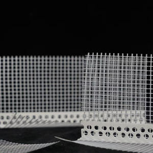 Protections d'<span class=keywords><strong>angle</strong></span> en PVC haute résistance avec maille en fibre de verre pour le placage et la finition des cloisons sèches - Product Image 1