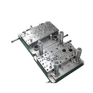 قوالب مرحلية متدرجة مصممة خصيصًا من الشركة المصنعة للصفائح المعدنية بدقة واحدة - Product Image 1