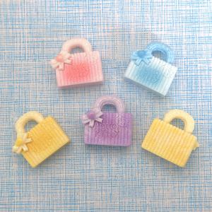 Nuevo lindo 100 unids/lote surtido colorido Bowknot cesta bolso <span class=keywords><strong>de</strong></span> mano adornos figuritas para llavero DIY decoración artesanal - Product Image 6