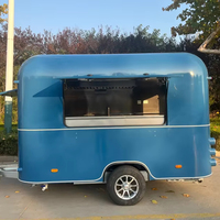 Remorque alimentaire mobile personnalisée, camion de restauration rapide remorquable, remorque de traiteur commerciale en acier inoxydable avec alimentation intégrée pour snacks et café