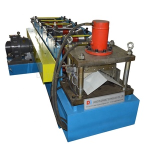 Tout nouveau rouleau de chapeau de crête hydraulique automatique formant la machine fabricant de tuiles de toit de contrôle PLC <span class=keywords><strong>pour</strong></span> les carreaux en aluminium et en acier coloré - Product Image 1