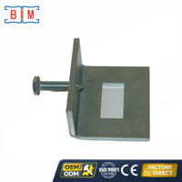 Plaque de base triangulaire en métal robuste pour profilé d'angle, fixation au sol pour systèmes de support MEP