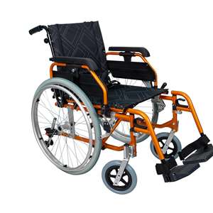 Silla de Ruedas Ligera de Aluminio con Respaldos Reclinables y Reposabrazos Ajustables en Altura y Reposapiés Abatibles - Product Image 1