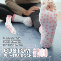 Chaussettes de Pilates antidérapantes en coton premium avec logo personnalisé, chaussettes de yoga intérieures en silicone antidérapantes pour femmes