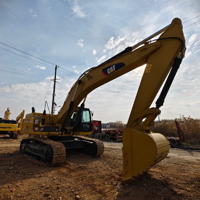 374 Cat Excavator: Key Features & Buyers Guide