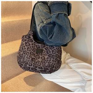 Korean Version Of High-Quality Fashion Leopard Popular Shoulder Armpit <b>Bag</b> Female New Large-Capacity Tote <b>Bag</b> For Ladies Girls - Product Image 3