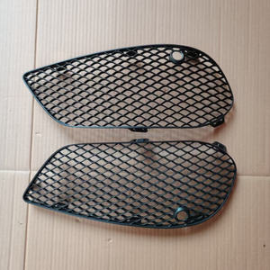 2058852523 2058852623 ชุดไฟตัดหมอกกระจังหน้านำเข้า W205 C200 อะไหล่ตัวถังรถยนต์ W205 C200 C260 C280 C300 สำหรับรถยนต์เมอร์เซเดส - Product Image 3