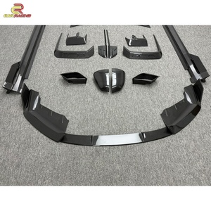 Kits de carrosserie de conversion automobile en fibre de carbone sèche style MSY, comprenant lèvre avant, diffuseur arrière, spoiler et jupes latérales pour BMW Série 7 G70 2023-2024 - Product Image 3