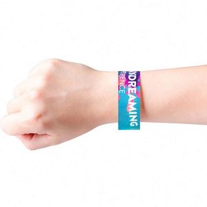 Bracelets jetables personnalisés en soie sérigraphiée, souples, étanches, avec étiquette RFID, pour billets, jouets de Noël et de fêtes - Product Image 1
