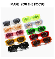 Lunettes de Soleil Carrées Blanches Personnalisées 2025 Unisexe en Gros, Verres Noirs Attribut Optique UV400, Conçues pour Hommes et Femmes