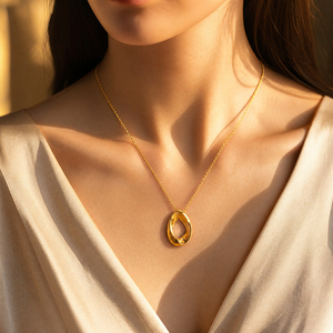 Collana in Acciaio Inossidabile con Ciondolo Ovale Boho Chic, Resistente allo Sbiadimento e all'Ossidazione, Regalo <span class=keywords><strong>per</strong></span> <span class=keywords><strong>Signore</strong></span> - Product Image 3