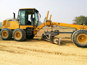 GR165 Motor Grader 165HP Road Leveling Machine 3.6M Moldboard Reliable Cummins Engine Heavy Duty Construction Grader Ready - Product Image 5