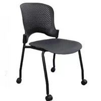 Bureau de loisirs simple réunion avec poulie ordinateur lecture réception fauteuil adulte