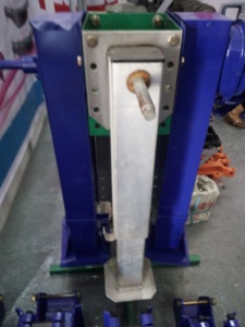 Bán buôn Fuwa Trailer bán Trailer hạ cánh chân tải 80t Điều Kiện Mới vật liệu thép hàn loại ex-nhà Máy Giá - Product Image 3