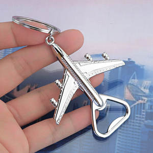 <span class=keywords><strong>Bolsa</strong></span> encanto <span class=keywords><strong>Airbus</strong></span> motor llavero novedad avión abridor llavero 3D avión Metal cerveza abridor llavero aerolínea regalo promocional - Product Image 3