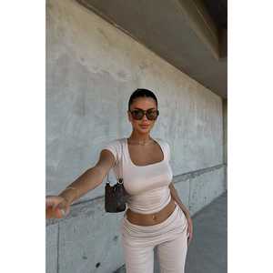 Conjunto Cody Beige para Mujer - Product Image 4