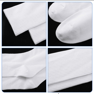 Chaussettes personnalisées de grande taille pour hommes Chaussettes en coton Chaussettes de sport de basket-ball à tube moyen Crew - Product Image 5