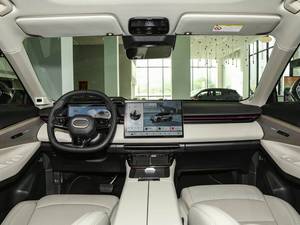 2025 Nueva venta al por mayor <span class=keywords><strong>Lynk</strong></span> & <span class=keywords><strong>Co</strong></span> 08 El 220km 4WD Rendimiento Halo New Energy Hybrid Cars Stock - Product Image 4