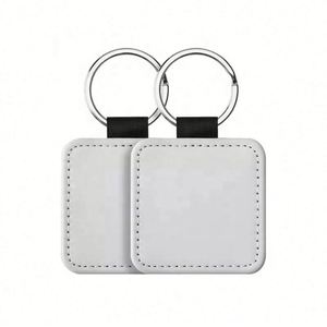 High Quality PU Leather Keychain Sublimation Digital Photo Keychains Blank Leather Metal Keychains - Product Image 3