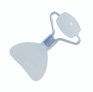 Rouleau de jade blanc et mini-outil de gua sha pour la beauté - Product Image 1