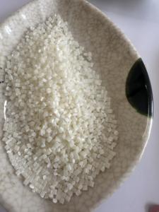 Granulés de plastique EVA de haute qualité 18% 28% pour le moulage de pantoufles et de chaussures <span class=keywords><strong>Crocs</strong></span>, matériau en mousse EVA durable - Product Image 5