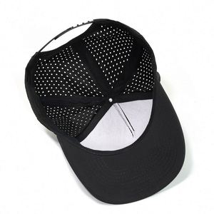 Gorra de Béisbol de 5 Paneles Perforada con Corte Láser, Impermeable, Estilo Urbano, Venta al Por Mayor - Product Image 3