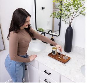 Organizador de madera de acacia personalizado, bandeja de tocador de baño artesanal para cosméticos, joyería, llave de vela de Perfume, encimera de cocina, lavabo de inodoro - Product Image 2