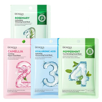 Masque facial hydratant et éclaircissant BIOAQUA aux extraits naturels de plantes, camomille et camélia, soin visage en feuille.