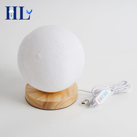 Lampe de table LED rotative sur base en bois, personnalisable OEM, avec contrôle de trois couleurs, pour décoration de jardin, pavillon ou salon