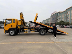Nuovo Automezzo <span class=keywords><strong>di</strong></span> Soccorso Urbano HOWO Diesel Manuale 4x2 con Gru da 8 Tonnellate e Capacità <span class=keywords><strong>di</strong></span> Carico <span class=keywords><strong>di</strong></span> 8 Tonnellate - Product Image 2