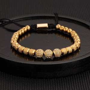 Bracciale con Corona Dorata e Perline di Strass, Nuovo Design 2026, Regolabile con Cordoncino, per Uomo e Donna, Accessorio Gioiello Quotidiano - Product Image 5