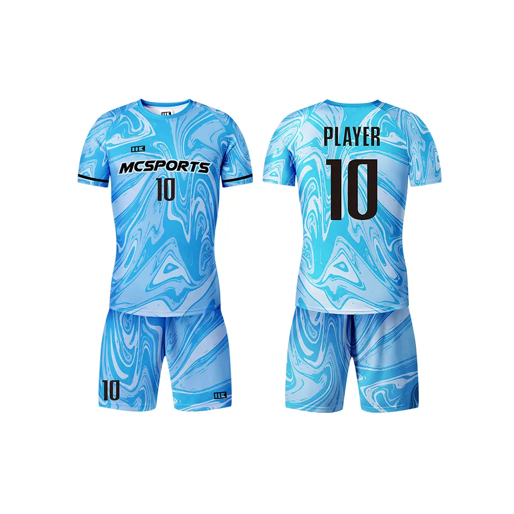 Aus gezeichnetes Angebot 100% Polyester Adult Soccer Uniformen Anzug für tägliche Männer Sporta ktivitäten