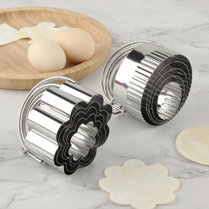 Taglierine <span class=keywords><strong>per</strong></span> <span class=keywords><strong>biscotti</strong></span> <span class=keywords><strong>professionali</strong></span> in acciaio inossidabile taglierine rotonde strumento cerchio taglia <span class=keywords><strong>biscotti</strong></span> con manico ad anello <span class=keywords><strong>per</strong></span> la cottura - Product Image 2