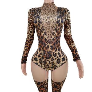 ชุดบอดี้สูทแขนยาวลายเสือดาวผ้ายืดสแปนเด็กซ์ ชุดเซ็กซี่สำหรับใส่ไปคลับ ชุดนักเต้นโชว์ ชุดรอมเปอร์ประดับเพชร ชุดจั๊มสูทผู้หญิง - Product Image 4