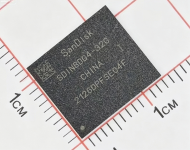 SDINBDG4-32G-Z 32GB Industrial Embedded EMMC Flash Memory Module SMD Memory IC 1 Pcs MOQ