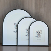 Marco de Fotos Artístico de Aluminio Fino en Forma de Arco de 10 mm, Resistente y Ligero, con Soporte de Pared para Exhibición de Obras de Arte