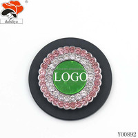 Prises magnétiques Delta rouges Silicone souple étendre support de téléphone poignée universelle tablette doigt anneau montage nouveauté cadeau
