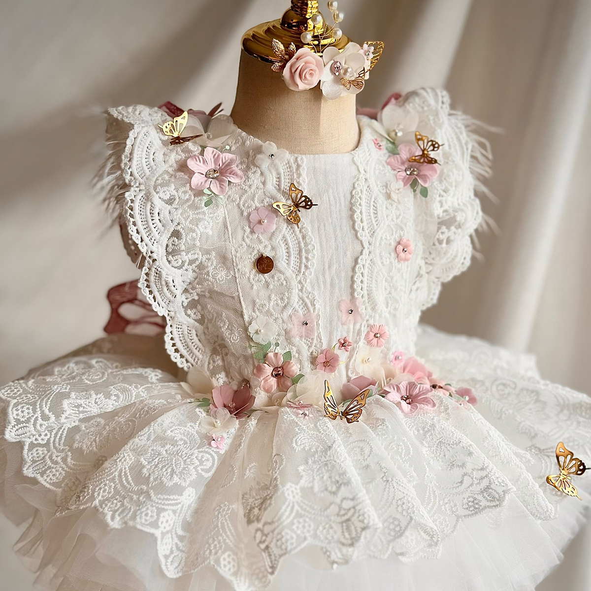 green emerald velvet dress Floral Lace Fairy Tale Dress – ninabambina main image 0