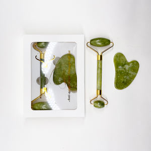 Ensemble de rouleaux faciaux en jade naturel de haute qualité pour soins de la peau et massage, marque privée, avec boîte - Product Image 1