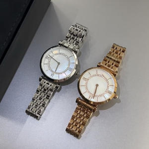 นาฬิกาข้อมือผู้หญิงแฟชั่นลายท้องฟ้าเต็มดาว ขายส่งจากโรงงาน นาฬิกาสปอร์ตและนาฬิกากันน้ำ สายสแตนเลส ควอตซ์ - Product Image 1