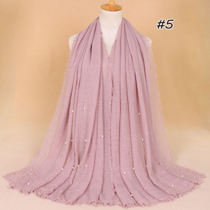 Best Seller malese splendida nappa di perle etnico scialle tinta unita in maglia di <span class=keywords><strong>cotone</strong></span> Hijab lungo per donne musulmane bandane calde - Product Image 3