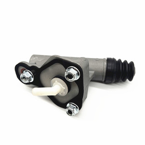 Suku Cadang Mobil Suku Cadang Mesin Pompa Master Kopling Truk S-CANIA G400 Berkualitas Tinggi 2008-2012 Suku Cadang Mobil Logistik Tugas Berat Aksesoris - Product Image 2