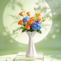 Vase en céramique imprimé en 3D Tyrrell, motif pétales tourbillonnés, bouche évasée, blanc mat, style moderne minimaliste, luxe léger, pour table d'Halloween